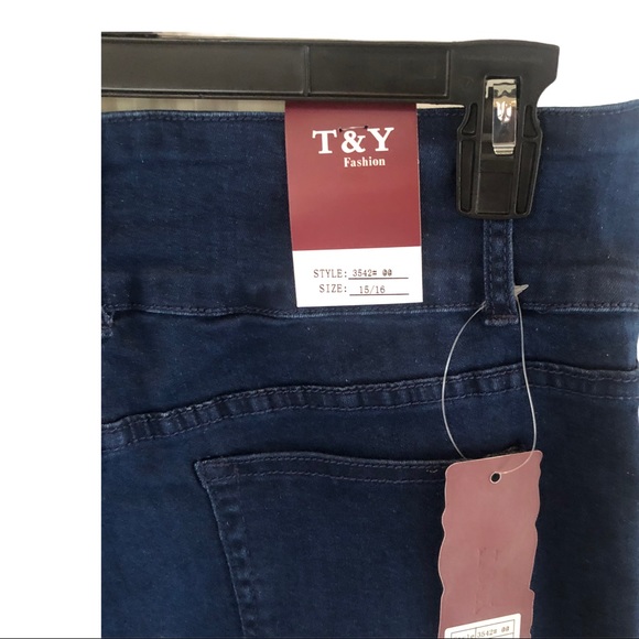 T&Y Fashion Dark Wash Distressed 3 Button Fit Jean - Picture 7 of 13